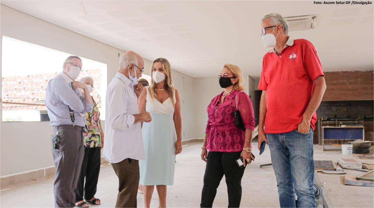 SECRETÁRIA DE TURISMO DO DF visita o Parque da Facita e conversa com empresários e lideranças da cidade. SECRETÁRIA DE TURISMO DO DF visita o Parque da Facita e conversa com empresários e lideranças da cidade.