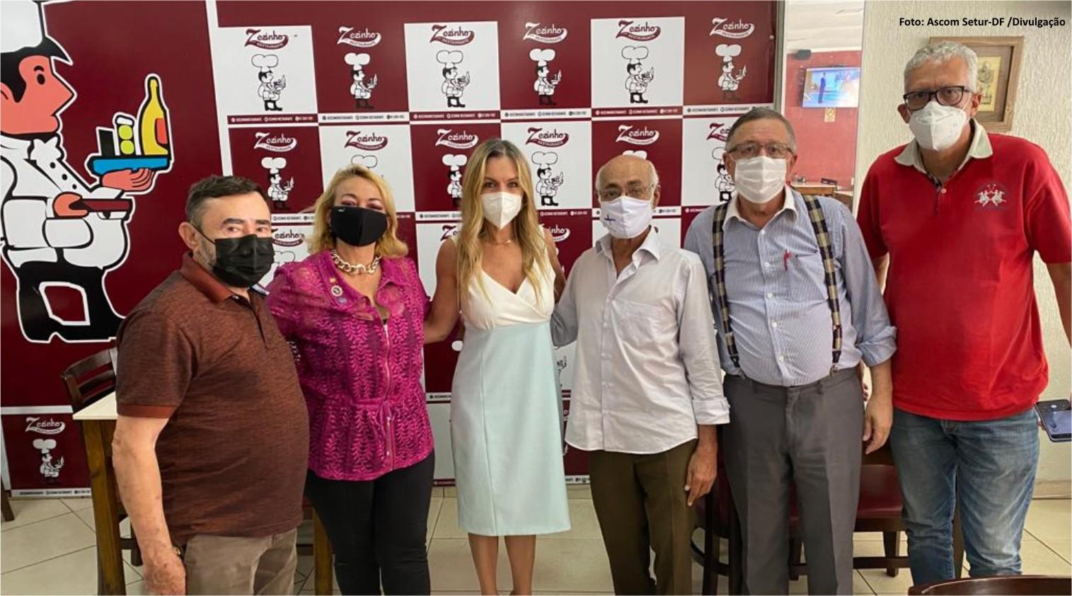 SECRETÁRIA DE TURISMO DO DF visita o Parque da Facita e conversa com empresários e lideranças da cidade. SECRETÁRIA DE TURISMO DO DF visita o Parque da Facita e conversa com empresários e lideranças da cidade.